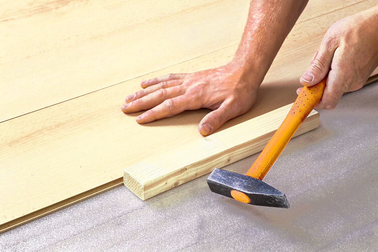 Секреты укладки ламината: Профессиональные советы для идеального результата